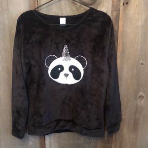 Fuzzy Panda Top in Black Size Large Juniors
